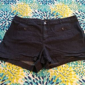 Avenue Jeans Stretch Denim Shorts 26